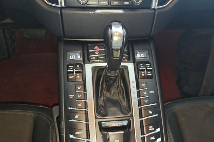 Used Porsche Macan 2017 Macan S 3.0T Gear Lever