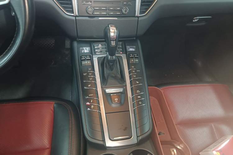 Used Porsche Macan 2017 Macan 2.0T Gear Lever