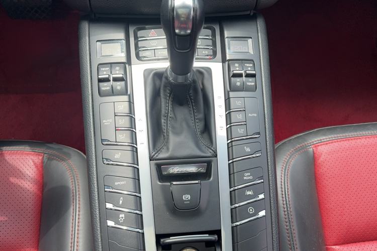 Used Porsche Macan 2017 Macan 2.0T Gear Lever