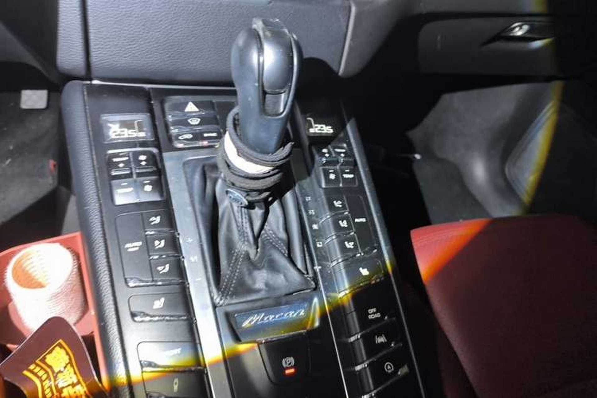 Used Porsche Macan 2017 Macan 2.0T Gear Lever
