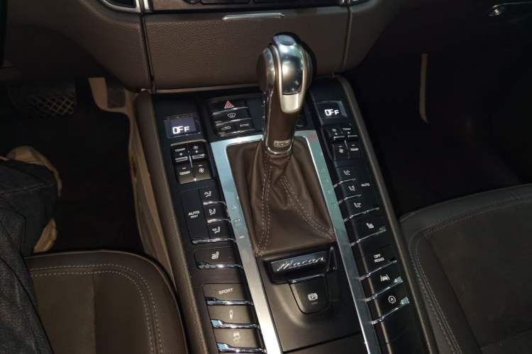 Used Porsche Macan 2017 Macan 2.0T Gear Lever