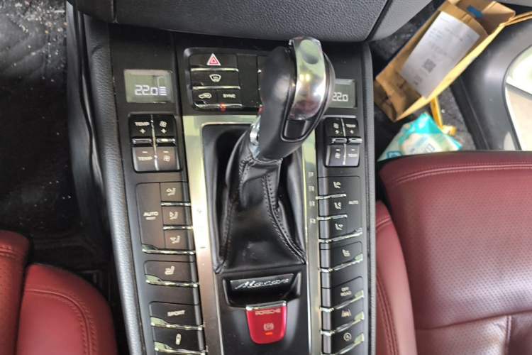 Used Porsche Macan 2017 Macan 2.0T Gear Lever