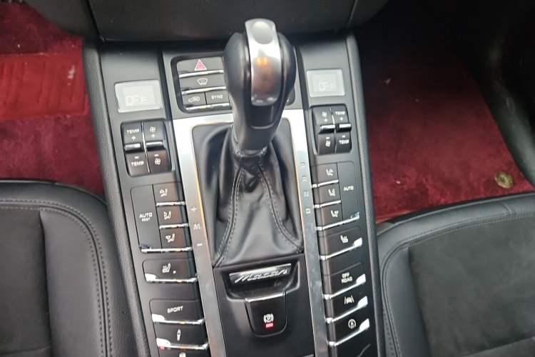 Used Porsche Macan 2017 Macan 2.0T Gear Lever
