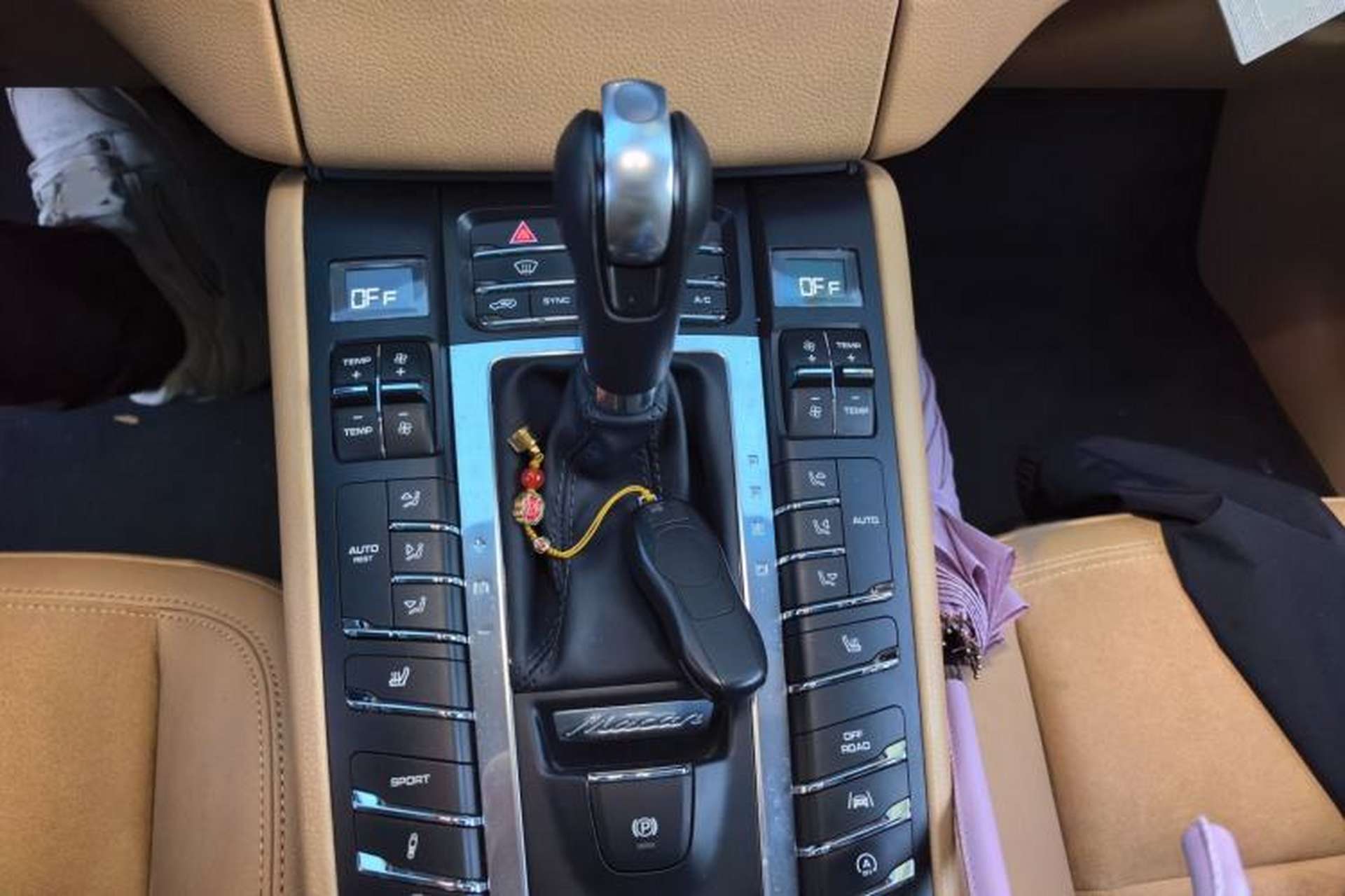 Used Porsche Macan 2017 Macan 2.0T Gear Lever