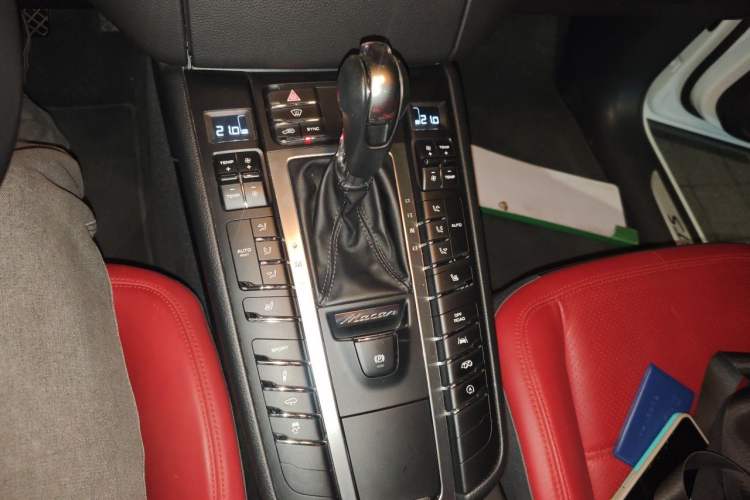 Used Porsche Macan 2017 Macan GTS 3.0T Gear Lever