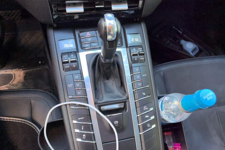 Used Porsche Macan 2017 Macan 2.0T Gear Lever