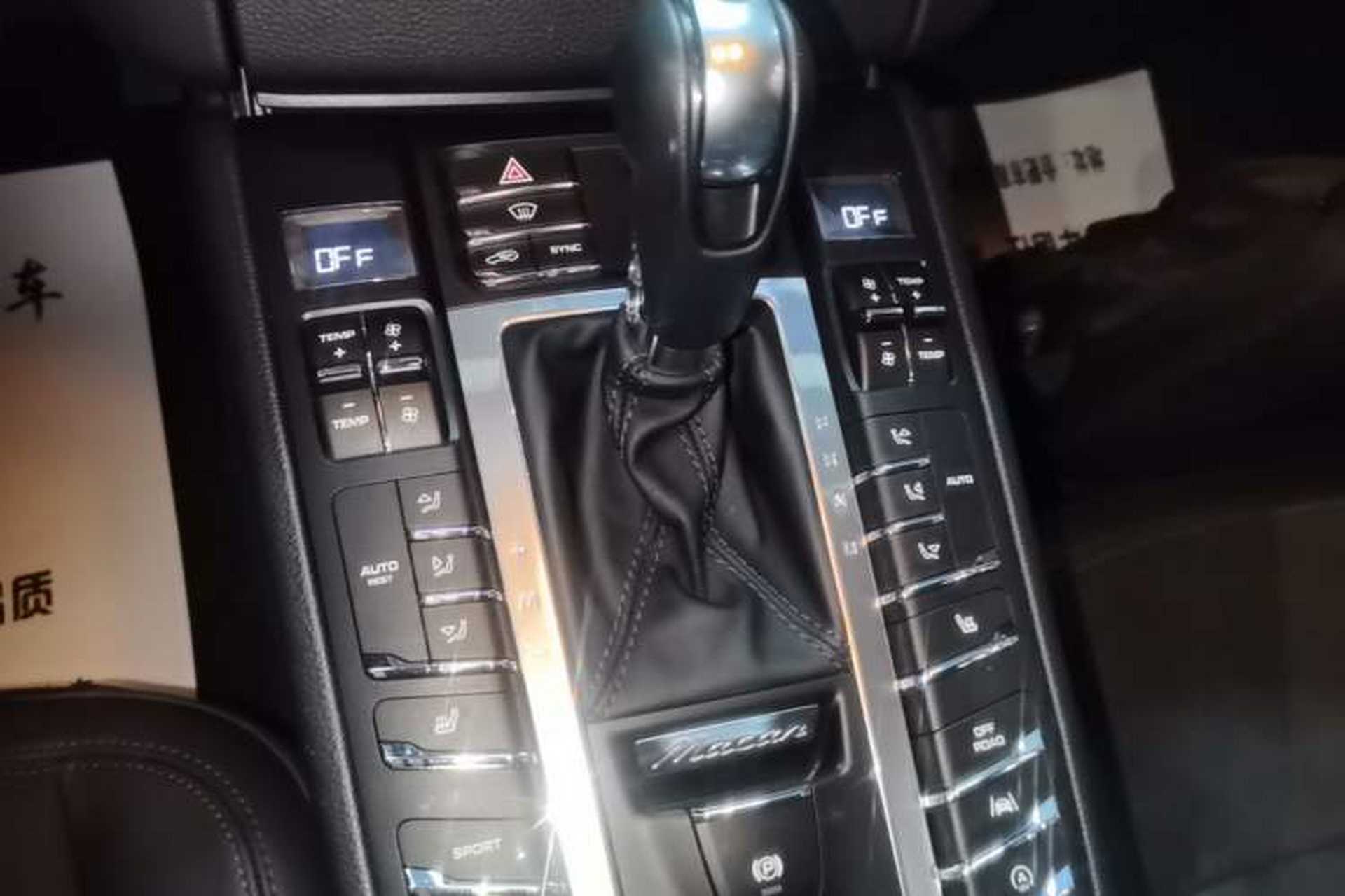 Used Porsche Macan 2017 Macan 2.0T Gear Lever