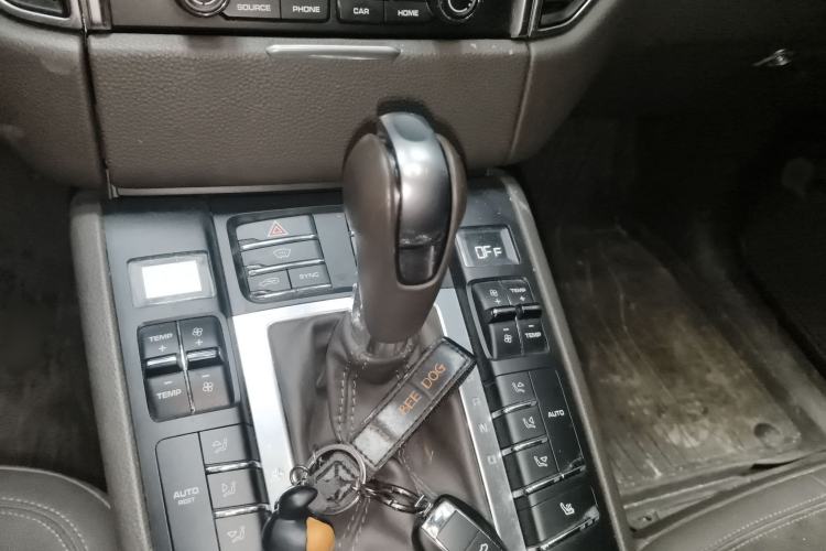 Used Porsche Macan 2017 Macan 2.0T Gear Lever