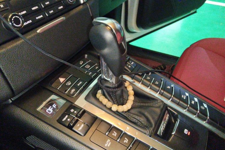 Used Porsche Macan 2017 Macan 2.0T Gear Lever
