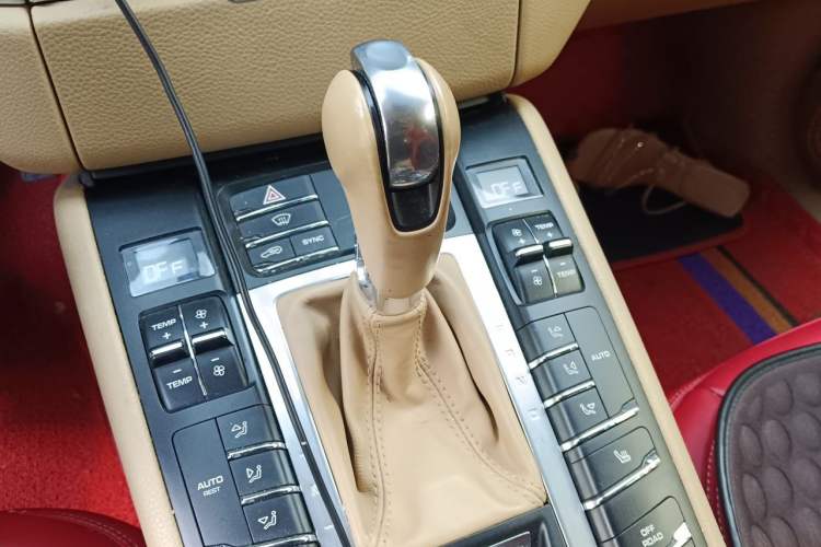 Used Porsche Macan 2017 Macan 2.0T Gear Lever