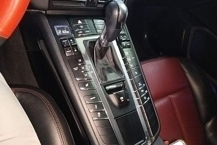 Used Porsche Macan 2017 Macan 2.0T Gear Lever