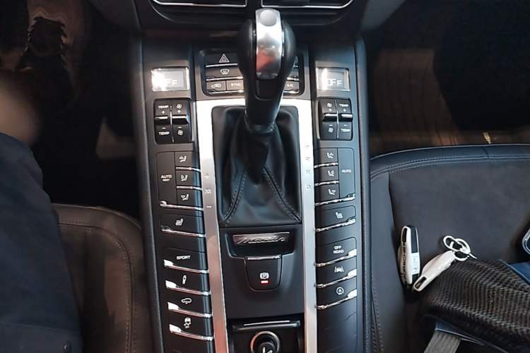 Used Porsche Macan 2017 Macan S 3.0T Gear Lever