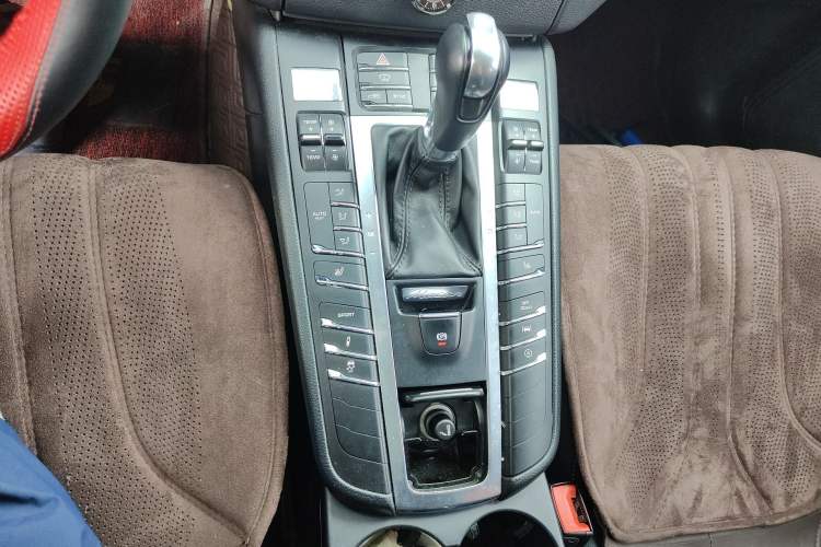 Used Porsche Macan 2017 Macan 2.0T Gear Lever