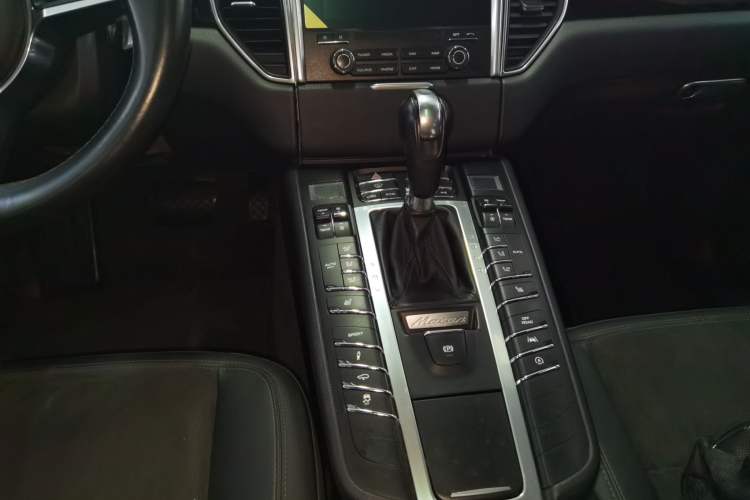 Used Porsche Macan 2017 Macan S 3.0T Gear Lever