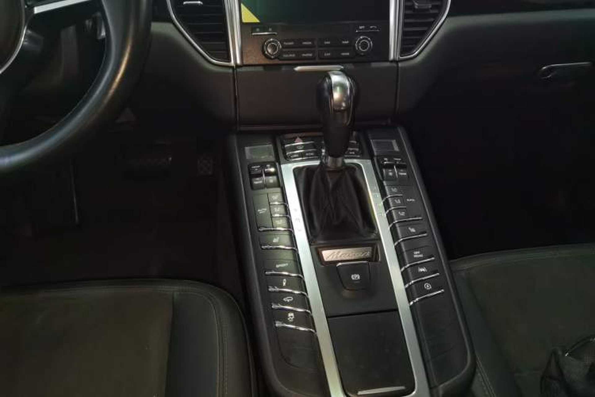 Used Porsche Macan 2017 Macan S 3.0T Gear Lever