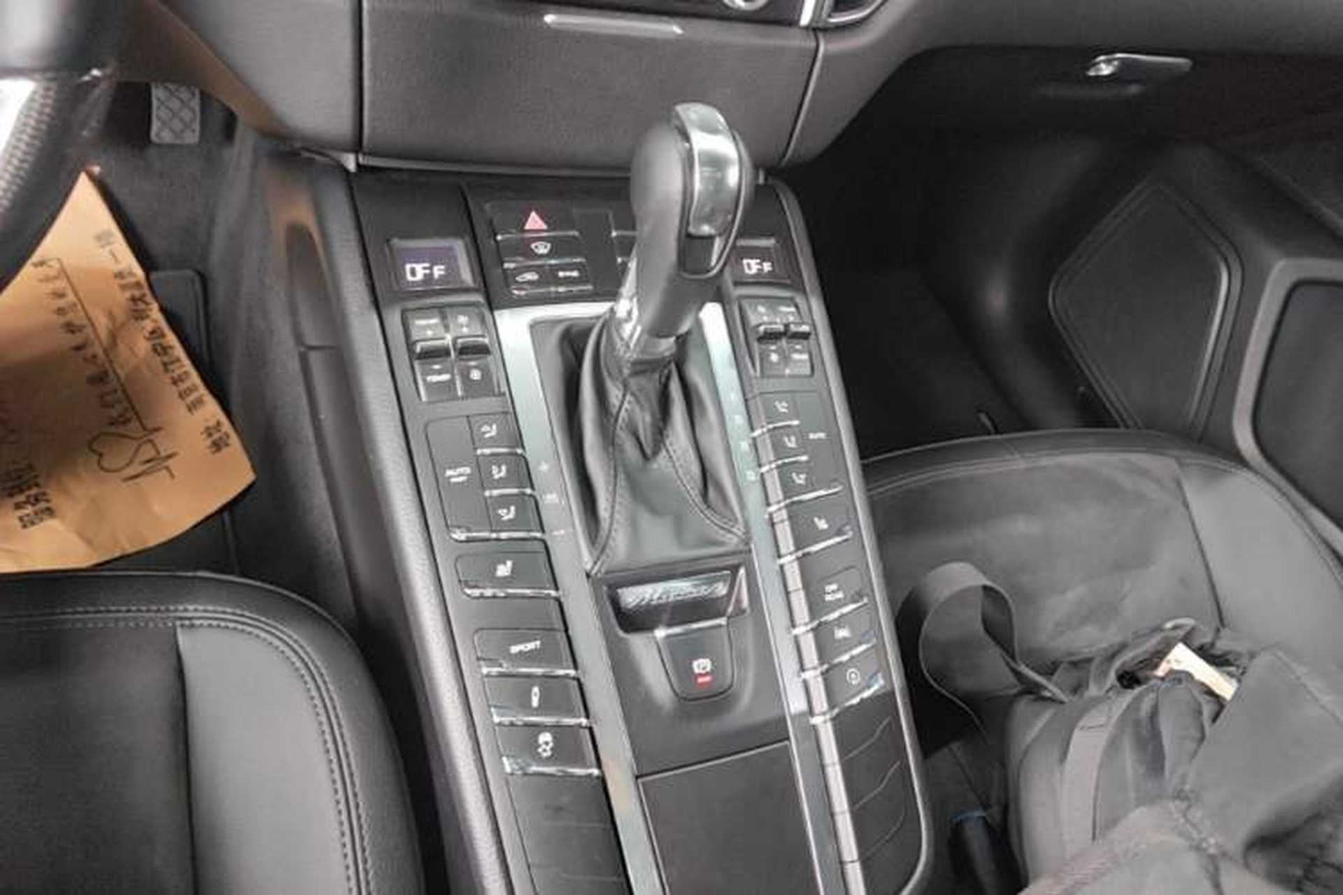 Used Porsche Macan 2017 Macan 2.0T Gear Lever