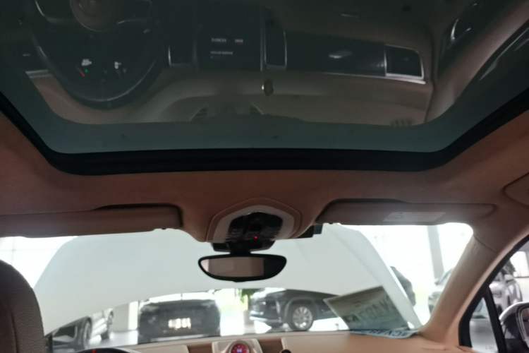 Used Porsche Macan 2017 Macan 2.0T Headliner
