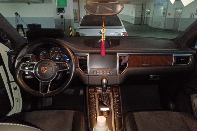 Used Porsche Macan 2017 Macan 2.0T Headliner