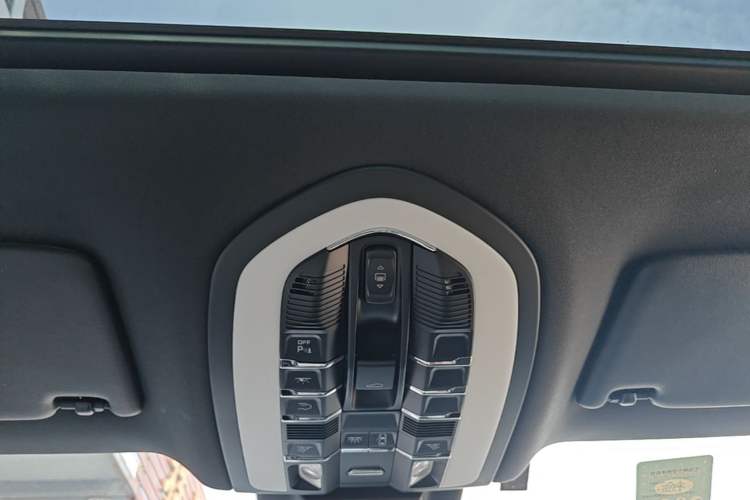 Used Porsche Macan 2017 Macan 2.0T Headliner