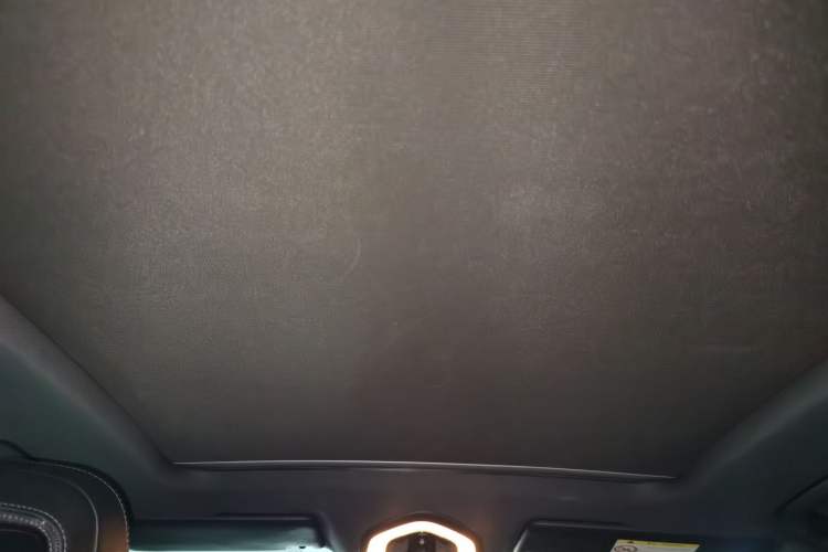 Used Porsche Macan 2017 Macan 2.0T Headliner