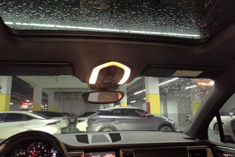 Used Porsche Macan 2017 Macan 2.0T Headliner