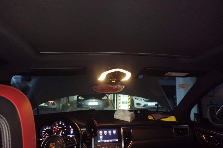 Used Porsche Macan 2017 Macan 2.0T Headliner
