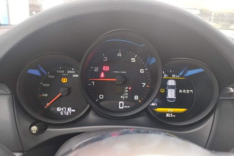 Used Porsche Macan 2017 Macan 2.0T Instrument Cluster