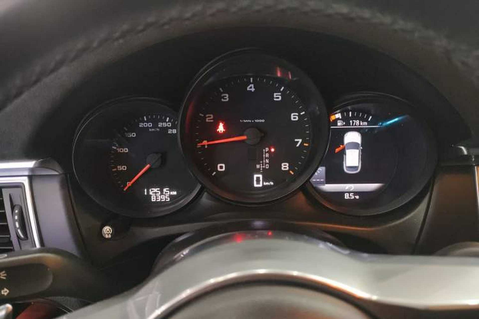 Used Porsche Macan 2017 Macan 2.0T Instrument Cluster