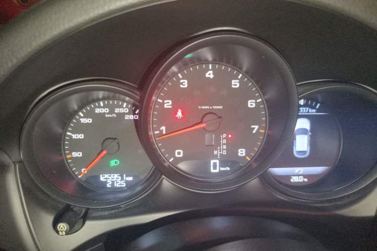 Used Porsche Macan 2017 Macan 2.0T Instrument Cluster
