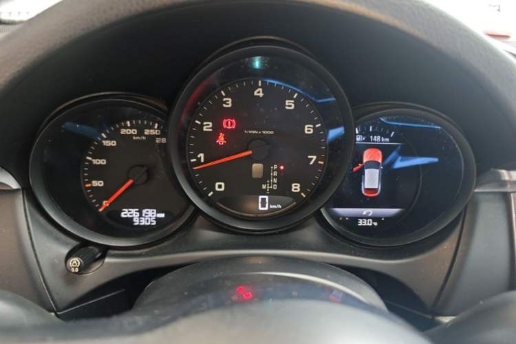 Used Porsche Macan 2017 Macan 2.0T Instrument Cluster