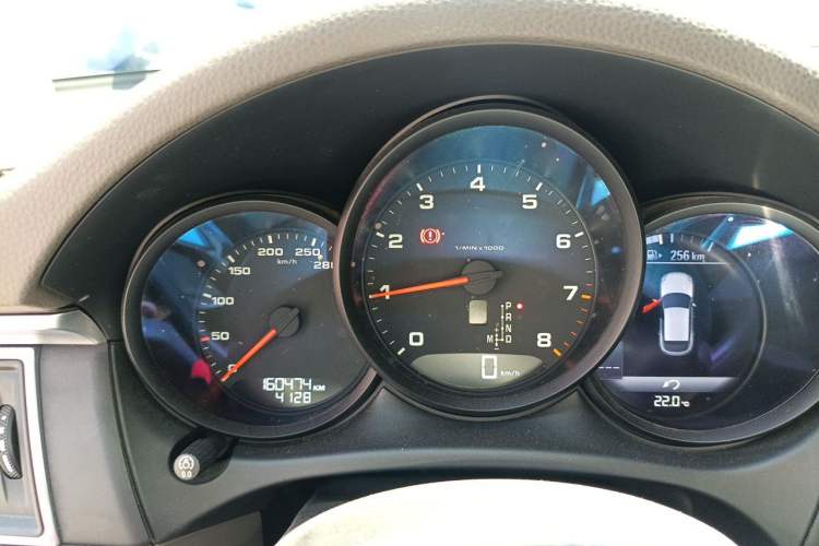 Used Porsche Macan 2017 Macan 2.0T Instrument Cluster