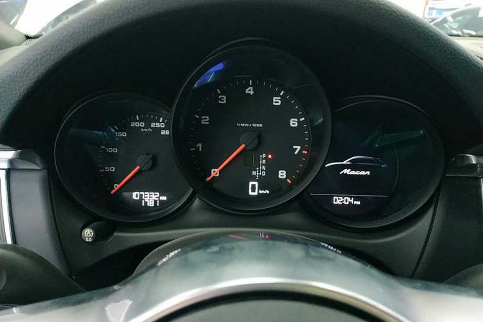 Used Porsche Macan 2017 Macan 2.0T Instrument Cluster