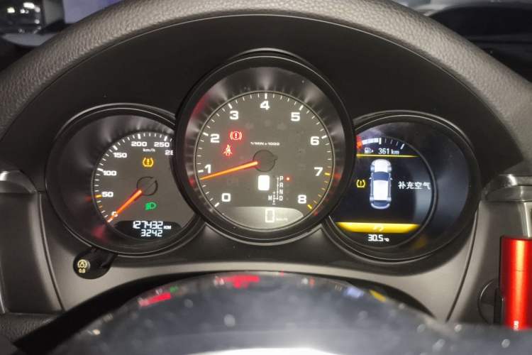 Used Porsche Macan 2017 Macan 2.0T Instrument Cluster