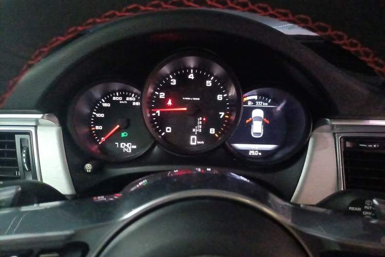 Used Porsche Macan 2017 Macan 2.0T Instrument Cluster