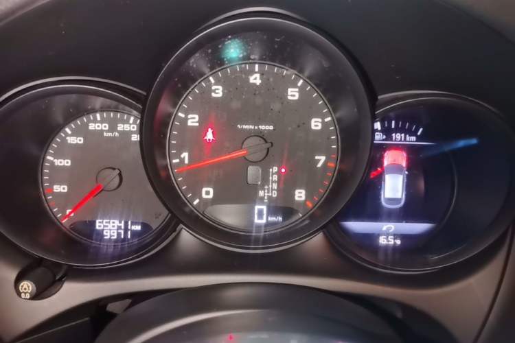 Used Porsche Macan 2017 Macan 2.0T Instrument Cluster