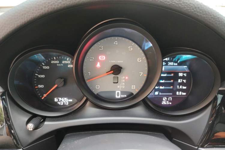 Used Porsche Macan 2017 Macan S 3.0T Instrument Cluster