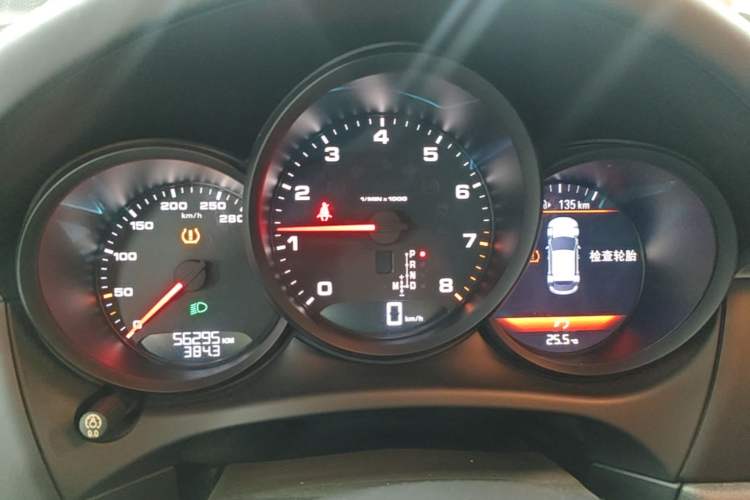 Used Porsche Macan 2017 Macan 2.0T Instrument Cluster