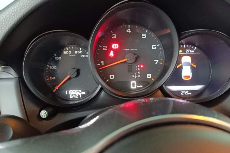 Used Porsche Macan 2017 Macan 2.0T Instrument Cluster