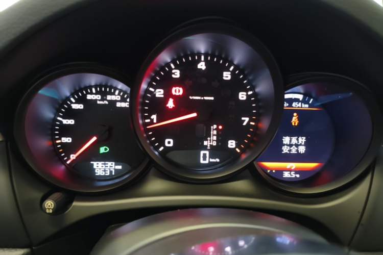 Used Porsche Macan 2017 Macan 2.0T Instrument Cluster