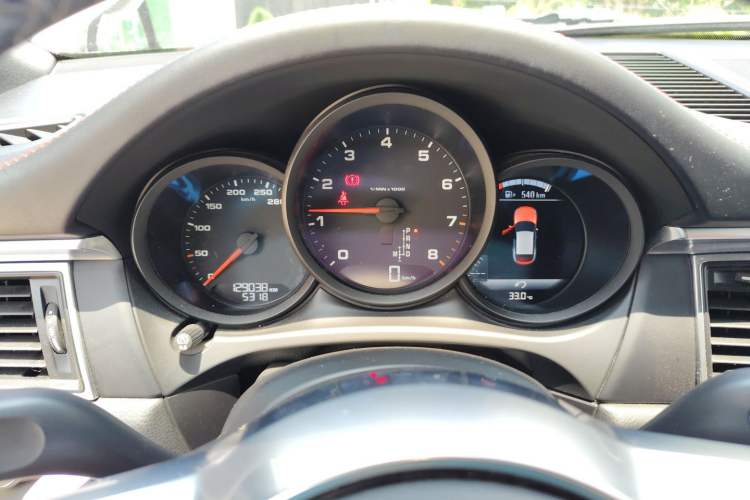 Used Porsche Macan 2017 Macan 2.0T Instrument Cluster
