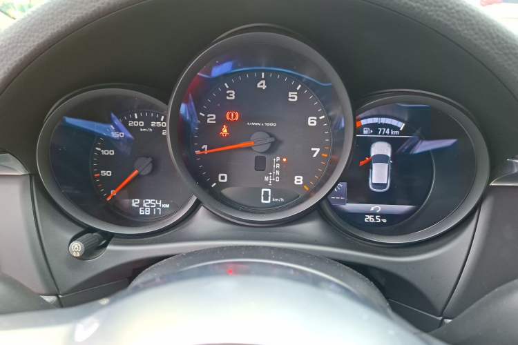 Used Porsche Macan 2017 Macan 2.0T Instrument Cluster