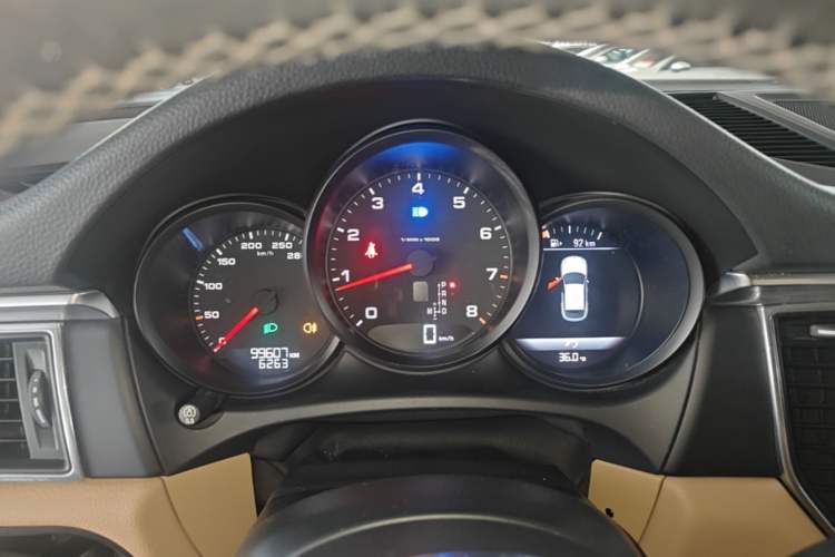 Used Porsche Macan 2017 Macan 2.0T Instrument Cluster