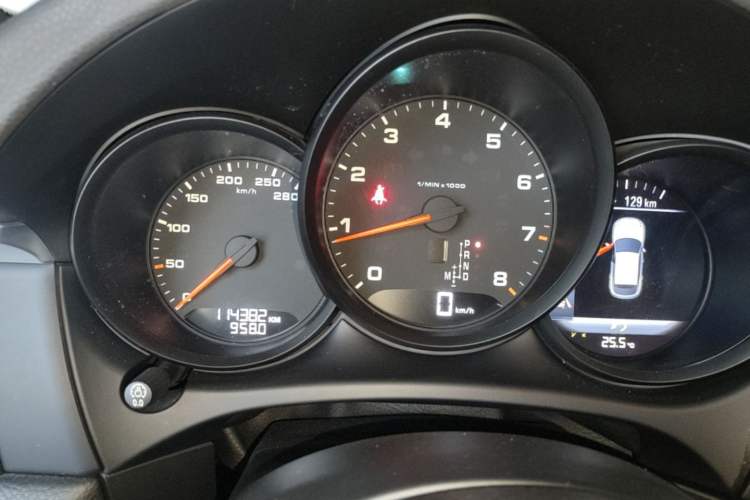Used Porsche Macan 2017 Macan 2.0T Instrument Cluster