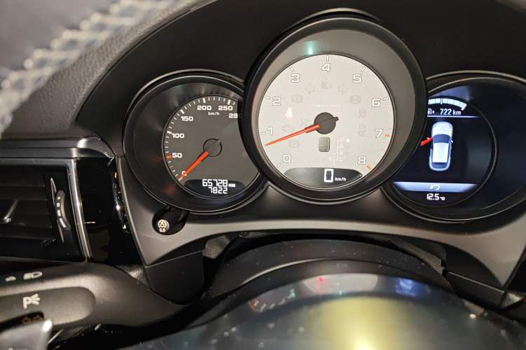 Used Porsche Macan 2017 Macan S 3.0T Instrument Cluster