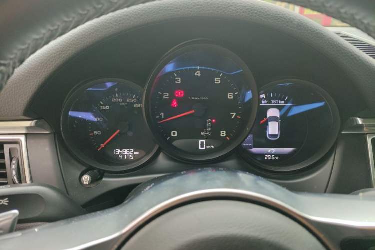 Used Porsche Macan 2017 Macan 2.0T Instrument Cluster