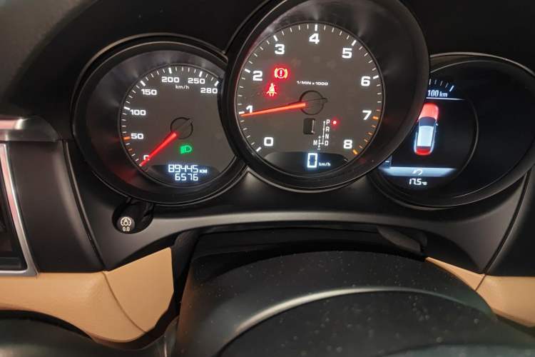 Used Porsche Macan 2017 Macan 2.0T Instrument Cluster