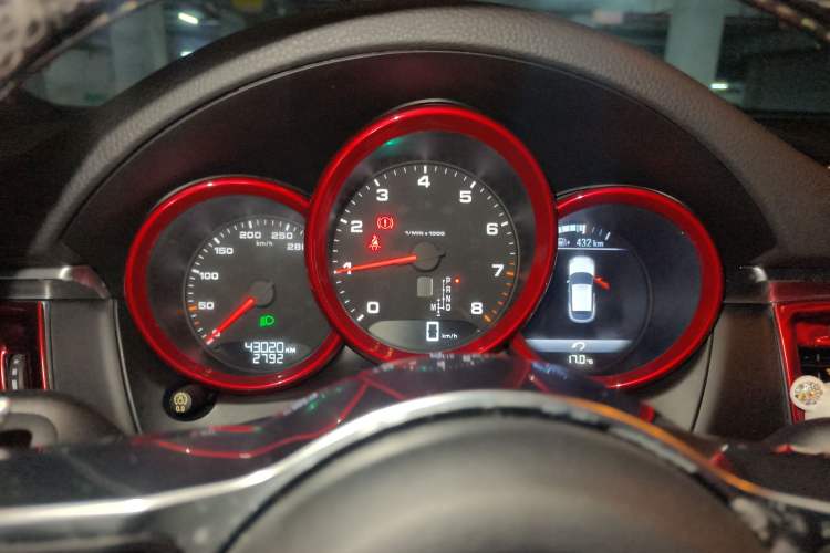 Used Porsche Macan 2017 Macan 2.0T Instrument Cluster