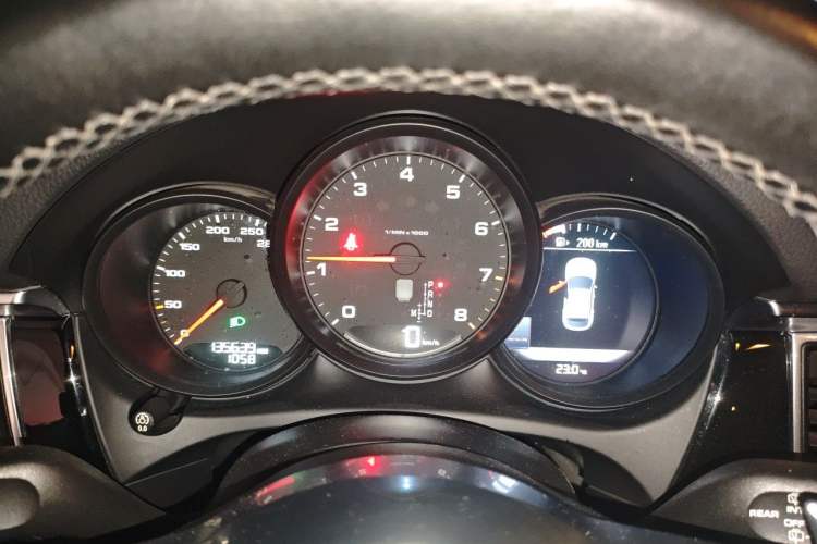 Used Porsche Macan 2017 Macan 2.0T Instrument Cluster