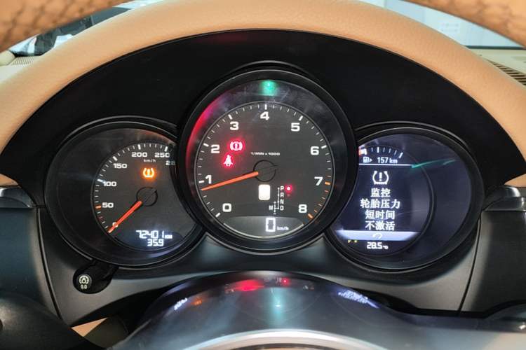 Used Porsche Macan 2017 Macan 2.0T Instrument Cluster