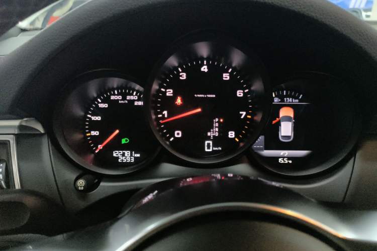 Used Porsche Macan 2017 Macan 2.0T Instrument Cluster